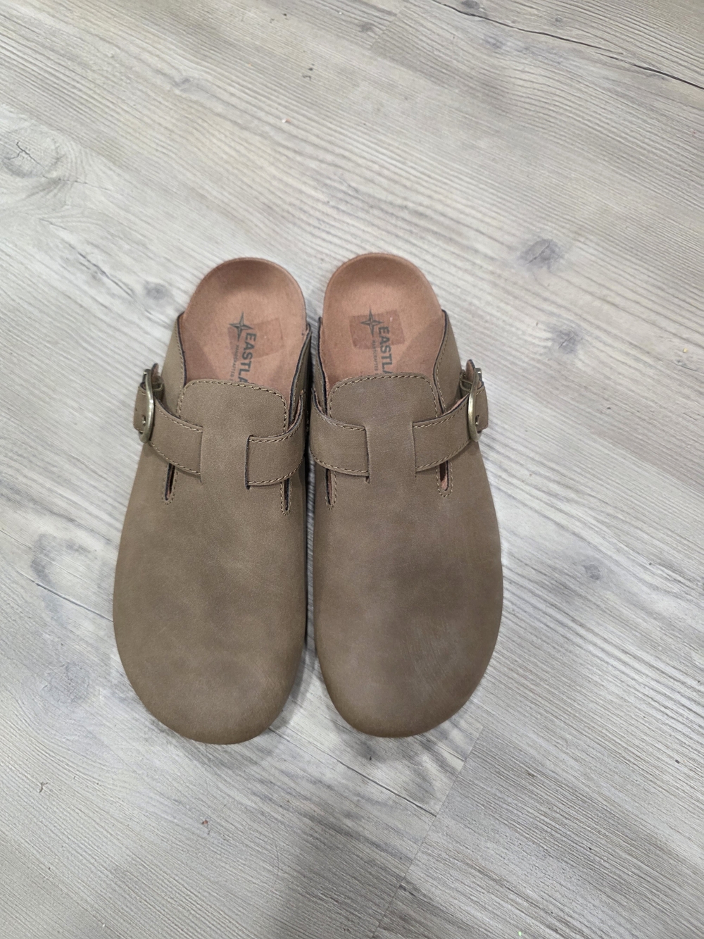 NWOT Eastland Women's Gina Clog in Taupe